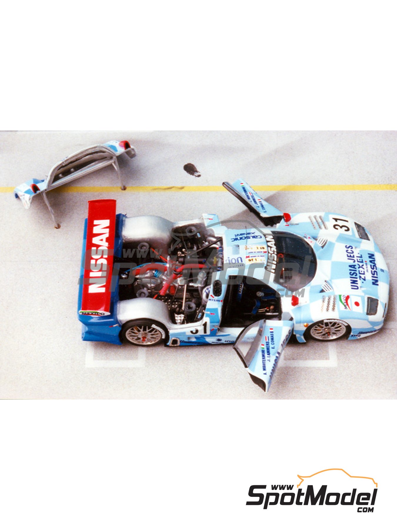 Nissan R390 GT1 sponsored by Clarion - 24 Hours Le Mans 1998. Car scale  model kit in 1/43 scale manufactured by Renaissance Models (ref. 038BPO)